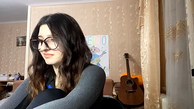 Snapshot of DonnieBooton chatting on 12/01/25, 01:16 DonnieBooton online show from 12/01/25, 01:16