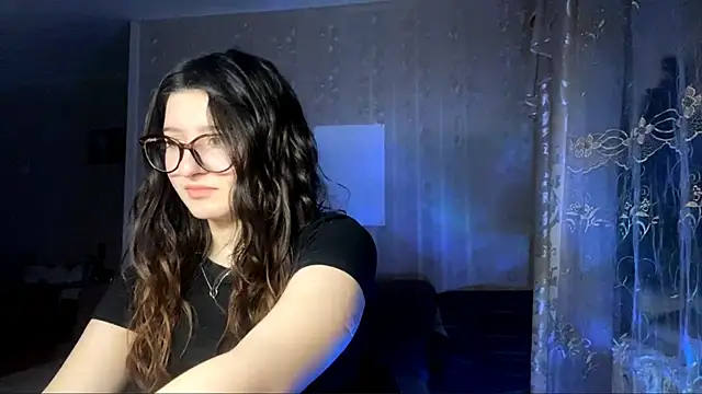 Snapshot of DonnieBooton chatting on 01/10/26, 04:31 DonnieBooton online show from 01/10/26, 04:31