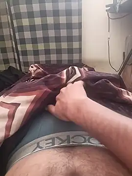 Snapshot of MrToxxic chatting on 11/19/25, 07:30 MrToxxic online show from 11/19/25, 07:30