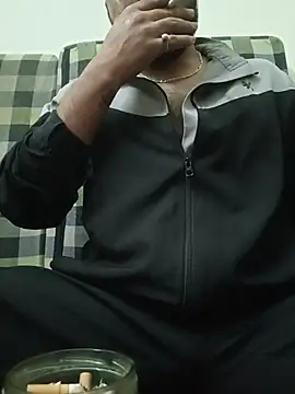 Snapshot of MrToxxic chatting on 11/24/25, 05:12 MrToxxic online show from 11/24/25, 05:12