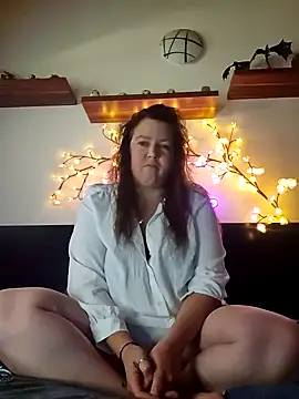 Persephone CH off online show from 11/22/25, 02:49