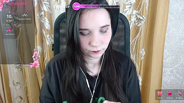 KateForYou online show from 12/05/25, 09:51