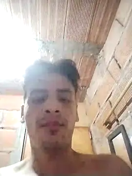 Snapshot of Andrexxxvergota chatting on 12/19/25, 03:24 Andrexxxvergota online show from 12/19/25, 03:24