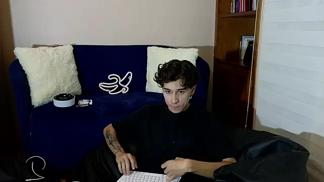 Derekswan online show from 11/25/25, 12:32