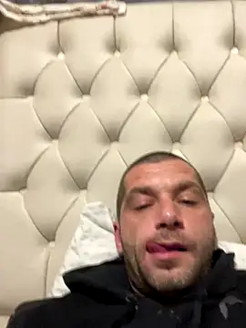 Kinkycouple142 online show from 11/17/25, 07:19