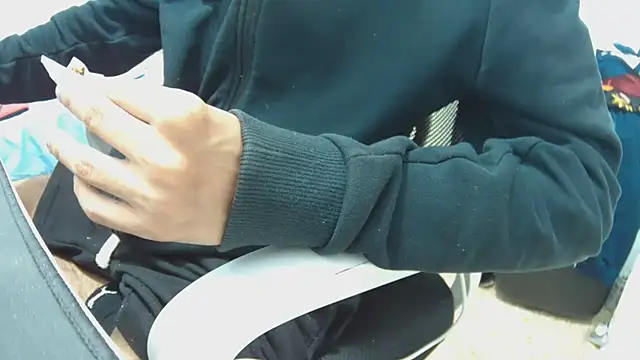 Calavera2001 online show from 11/11/25, 02:22