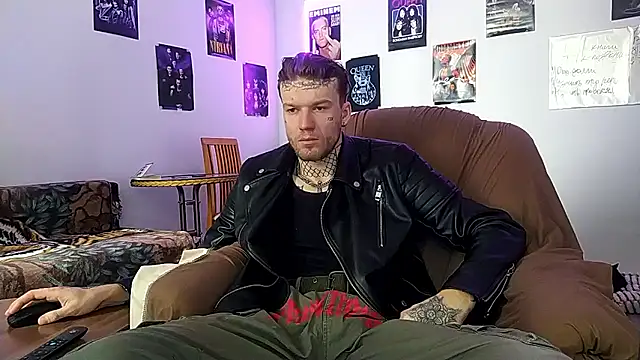 Huntall77 online show from 01/11/26, 07:35