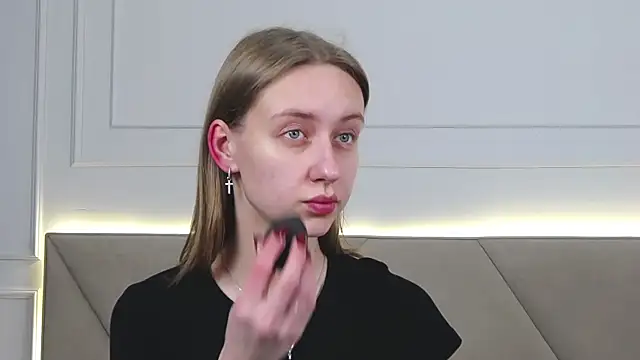 RachaelCute online show from 11/17/25, 04:29