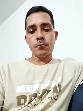 Snapshot of Damian-liam chatting on 11/10/25, 06:45 Damian-liam online show from 11/10/25, 06:45