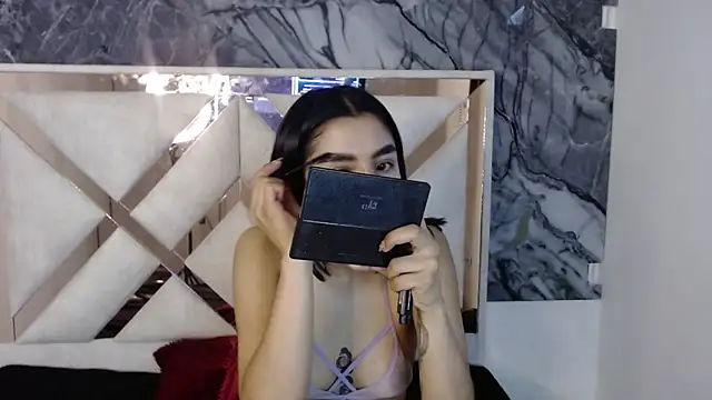 tael novacs online show from 11/30/25, 06:17