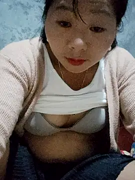 vangkt-cute online show from 11/17/25, 11:49