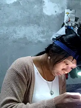 vangkt-cute online show from 11/18/25, 02:50