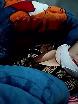 vangkt-cute online show from 01/18/26, 01:26