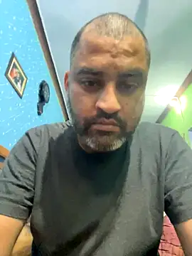 Snapshot of arjunforyou4 chatting on 11/26/25, 03:07 arjunforyou4 online show from 11/26/25, 03:07