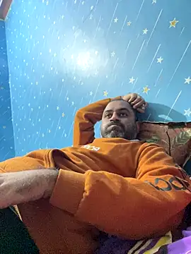 Snapshot of arjunforyou4 chatting on 12/16/25, 05:51 arjunforyou4 online show from 12/16/25, 05:51