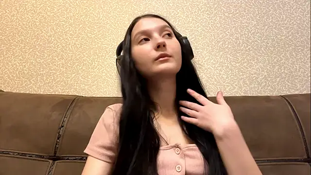 AurorAurora online show from 02/02/26, 09:41