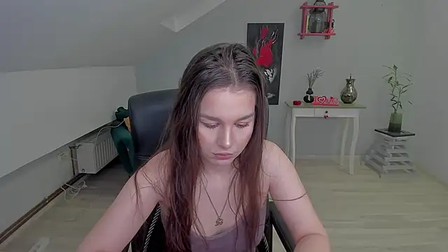 LouannaHart online show from 02/18/26, 04:52