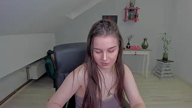 LouannaHart online show from 02/27/26, 04:23