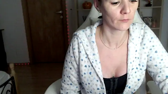 MissyDior8 online show from 01/06/26, 06:39