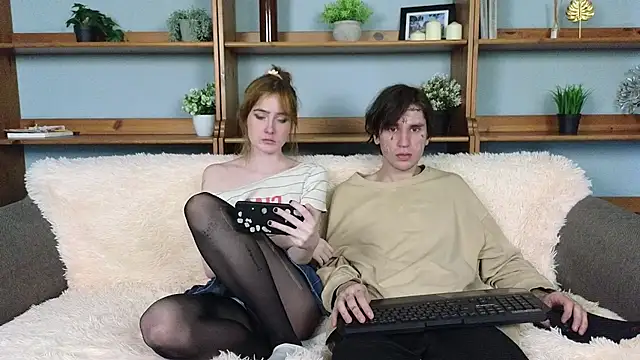 Danny loves Mary online show from 11/20/25, 06:35