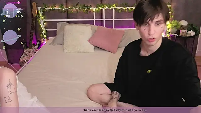 Snapshot of Danny_loves_Mary chatting on 07/22/26, 04:59 Danny loves Mary online show from 07/22/26, 04:59