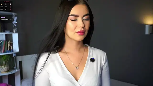 CoreenYorton online show from 11/21/25, 01:04