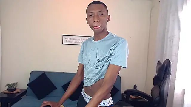 Miilo18 online show from 12/15/25, 08:57