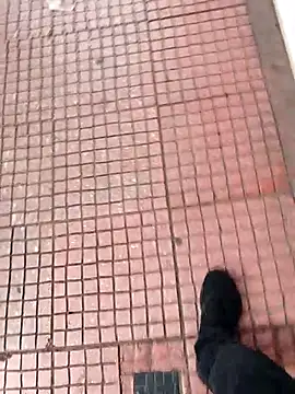 Snapshot of Unknown18cm@xh chatting on 12/03/25, 09:29 Unknown18cmxh online show from 12/03/25, 09:29