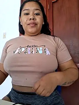 Sarahy- online show from 04/23/26, 01:57