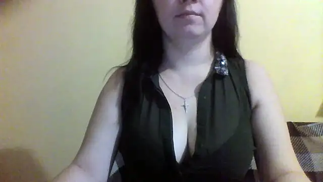 Vitalina282128 online show from 12/04/25, 12:53