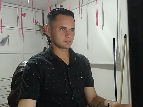 taurosex2025 online show from 11/16/25, 02:17