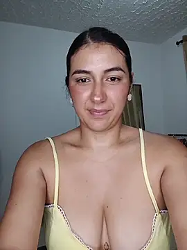 ViolettaWalton1 online show from 12/23/25, 03:37