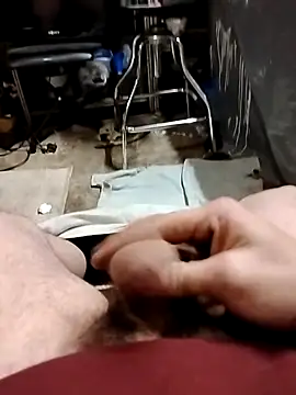 Snapshot of simplybored1 chatting on 02/20/26, 03:56 simplybored1 online show from 02/20/26, 03:56