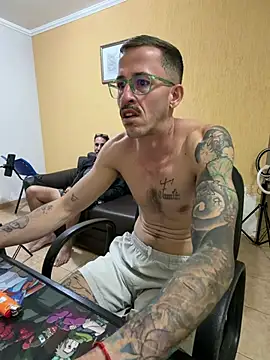 Lucasjandre online show from 06/04/26, 02:39