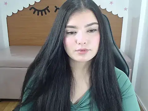 sarah rouse t  online show from 11/11/25, 03:23