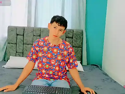 FelipeGonzalezz online show from 12/21/25, 01:07