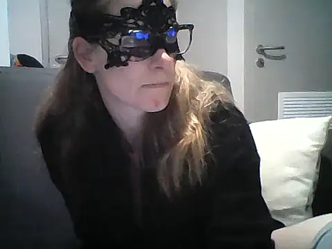 MelleEloa online show from 02/08/26, 08:45