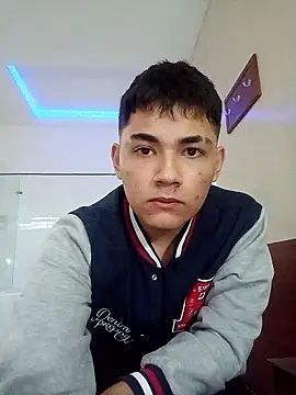 Snapshot of Santiagooo1233 chatting on 01/12/26, 10:59 Santiagooo1233 online show from 01/12/26, 10:59