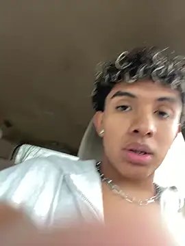 Snapshot of Ashleythelatina chatting on 11/24/25, 06:07 Ashleythelatina online show from 11/24/25, 06:07