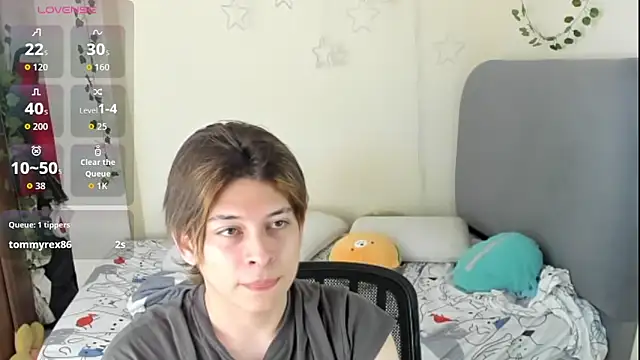 Felix kitty online show from 11/23/25, 07:24