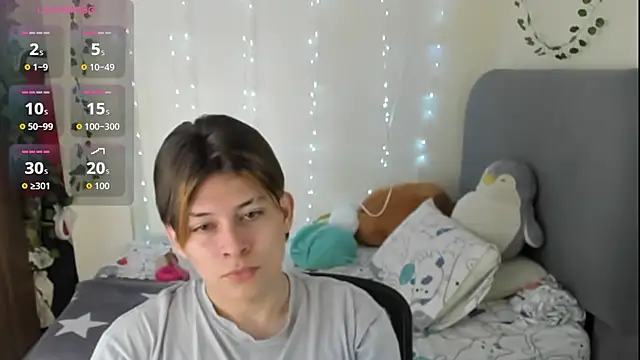 Felix kitty online show from 11/26/25, 07:37