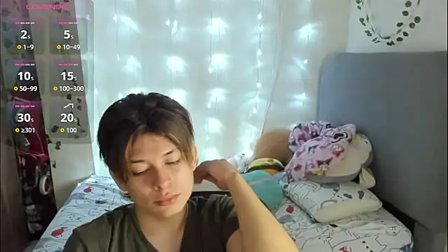 Felix kitty online show from 12/19/25, 11:39