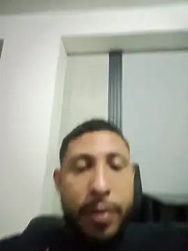 Snapshot of MAX_Jhonnson chatting on 11/19/25, 05:07 MAX Jhonnson online show from 11/19/25, 05:07