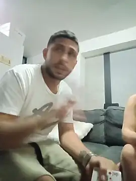 Snapshot of MAX_Jhonnson chatting on 11/21/25, 03:05 MAX Jhonnson online show from 11/21/25, 03:05