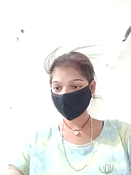 Mohnicute online show from 04/22/26, 07:26