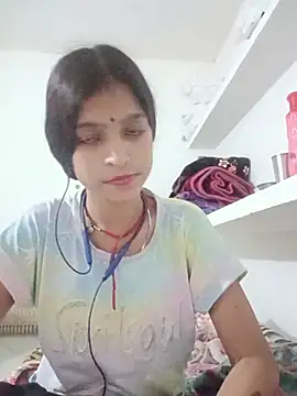 Mohnicute online show from 05/15/26, 06:15