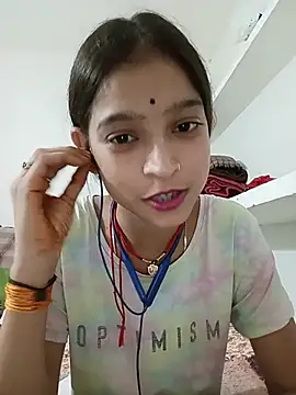 Mohnicute online show from 06/04/26, 08:37