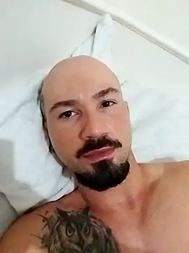 Snapshot of RODRIGO-777 chatting on 11/17/25, 12:49 RODRIGO-777 online show from 11/17/25, 12:49