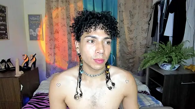 Angel White25 online show from 04/22/26, 12:24