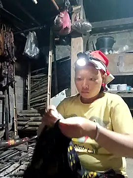 girl-hot2x online show from 04/24/26, 10:18